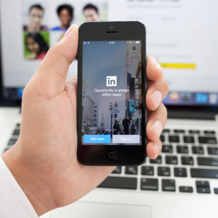 31550582_M LinkedIn Specialist